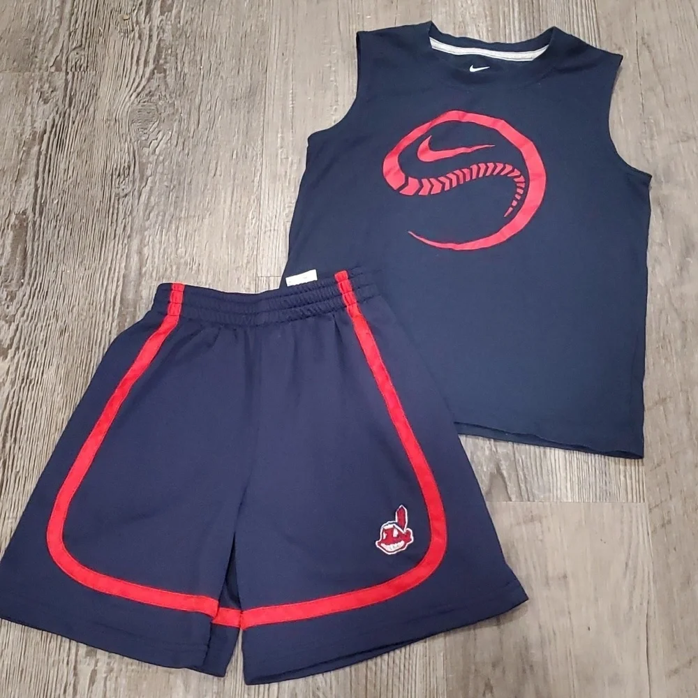 Nike/MLB Geniune Merchandise Indians BaseballTanktop with Matching Shorts Size 6