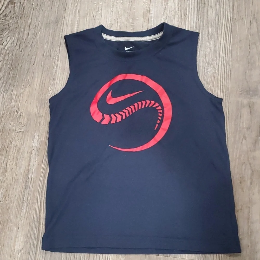 Nike/MLB Geniune Merchandise Indians BaseballTanktop with Matching Shorts Size 6