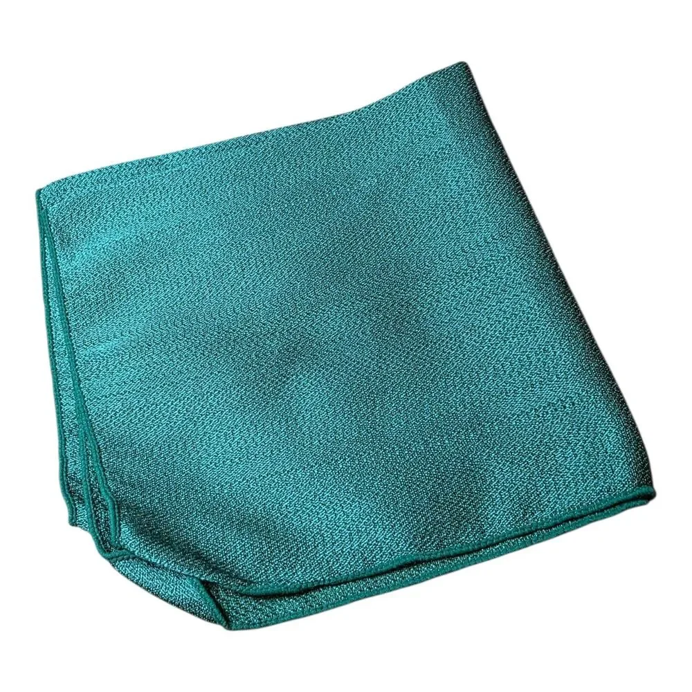 Unbranded looking green