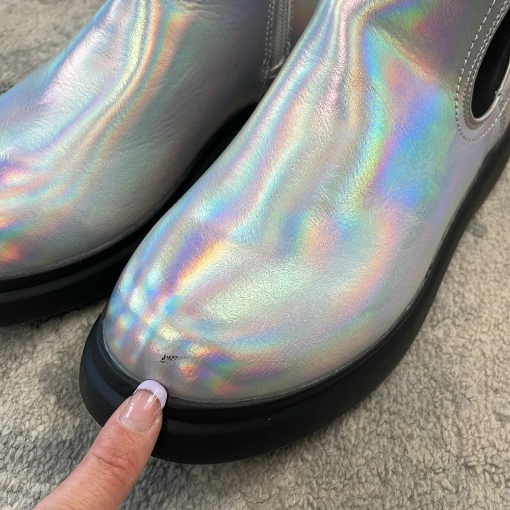 New DV Dolce Vita Cole Ankle Boots Iridescent Metallic Moon Boots Sz 4