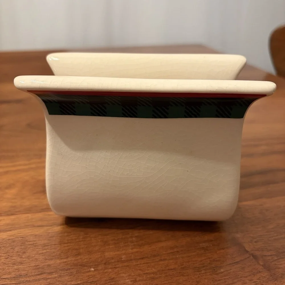 Ingleman Design, Inc. this ceramic