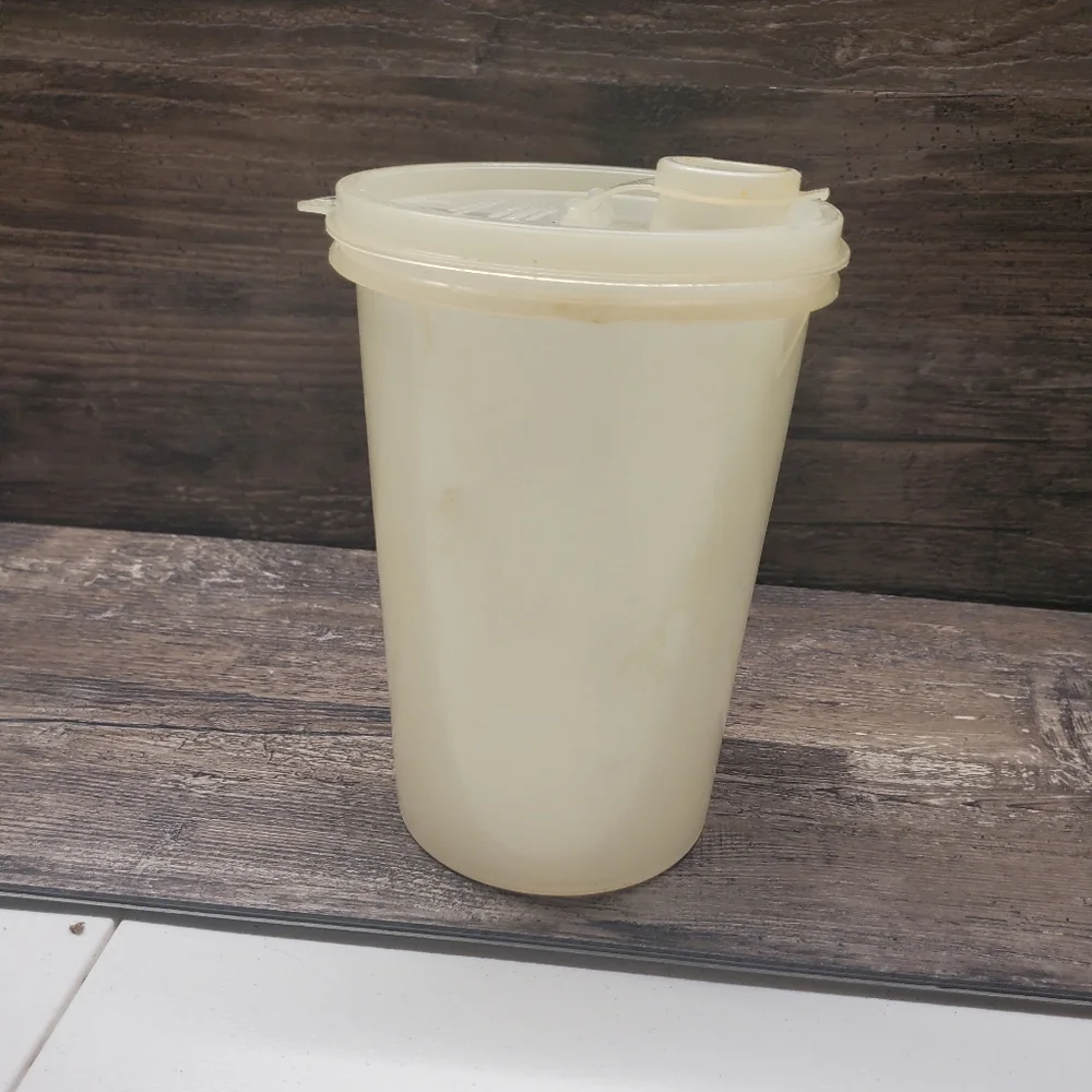 Vintage Tupperware 1 Quart‎ Cannister Lid Pour Spout #321-5 #563-2 Clear Frosted