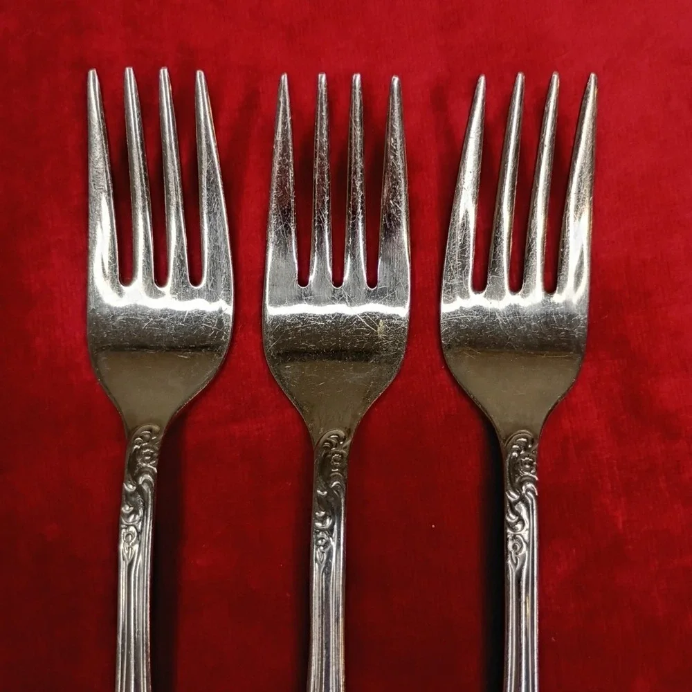 Oneida salad forks