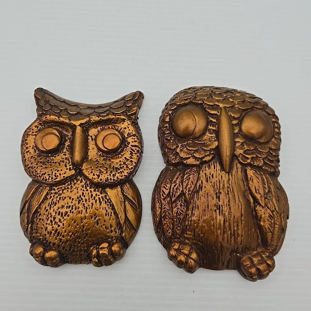 Two Vintage Owls Wall Plaques 1970s Gold & Brown‎