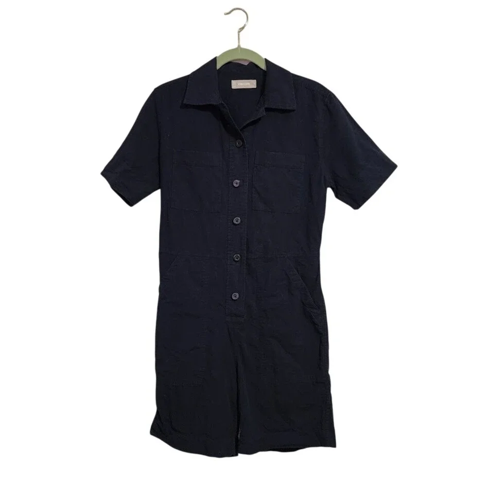 Everlane lots up