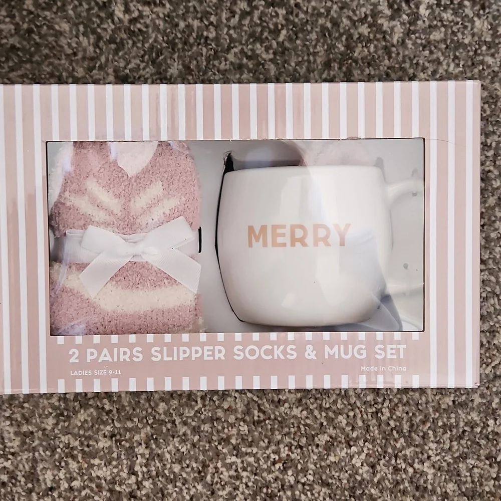 Slipper Socks & Mug Set