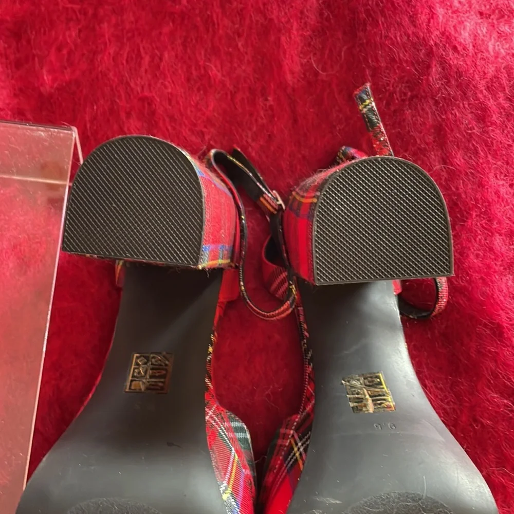 New Jeffrey Campbell Ovr-N-Out Squared Toe Pump Tartan Red Plaid Block Heel 9.5