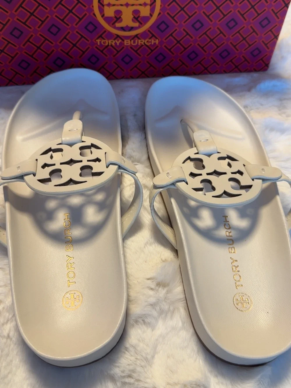 Tory Burch Cream Logo Cutout Jelly Thong Sandals