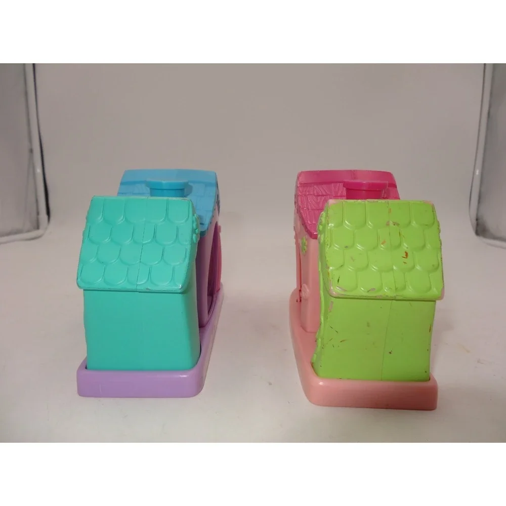 Littlest Pet Shop Playful Puppies Dog House‎ 2004 LPS Blue and Pink Houses Only