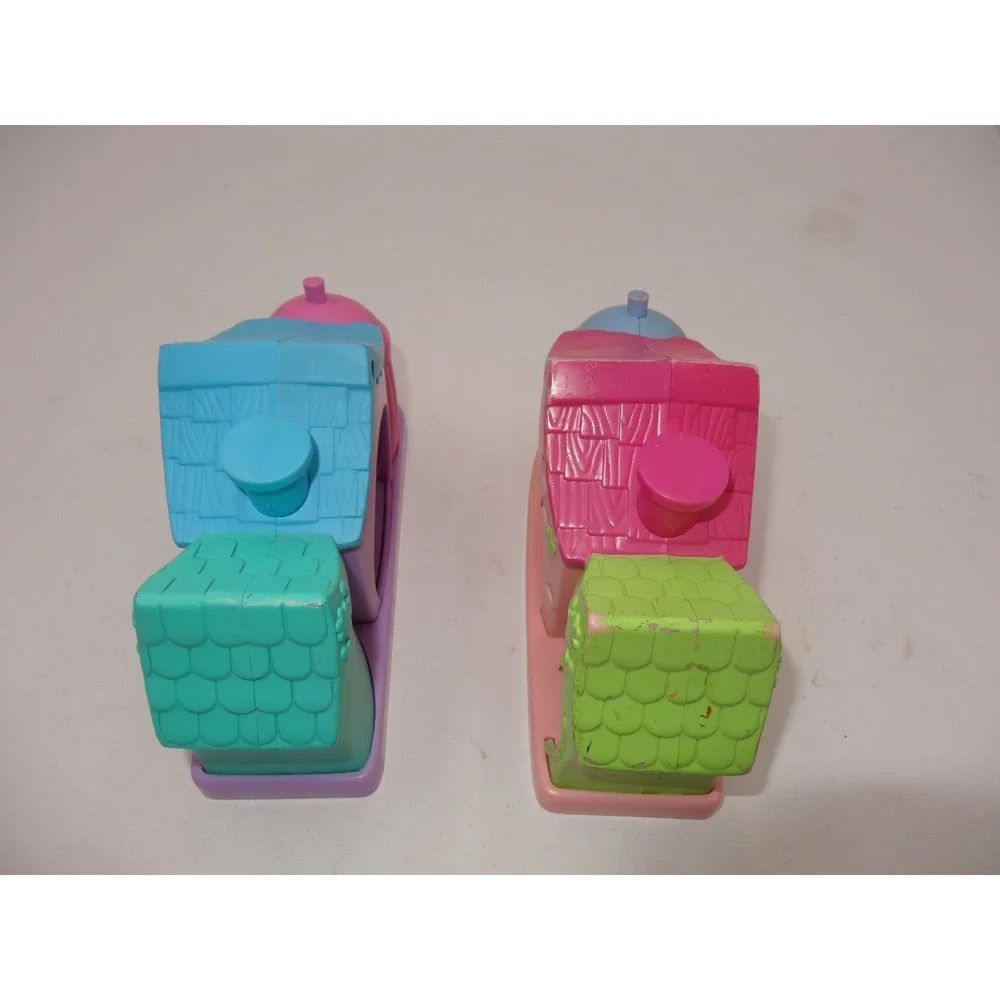 Littlest Pet Shop Playful Puppies Dog House‎ 2004 LPS Blue and Pink Houses Only
