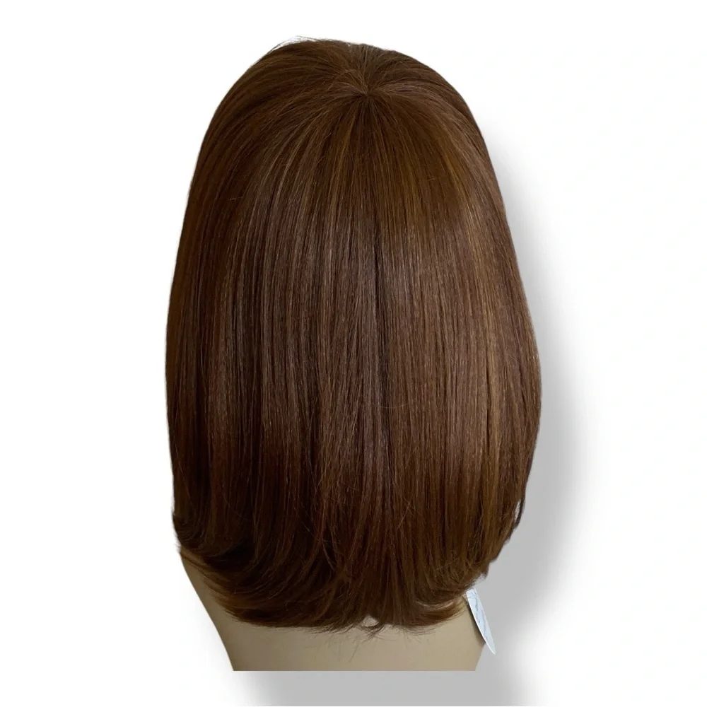 Synthetic Chin Length Bob Wig Color P4/27/30 NWT Chic Trendy Minimalist …