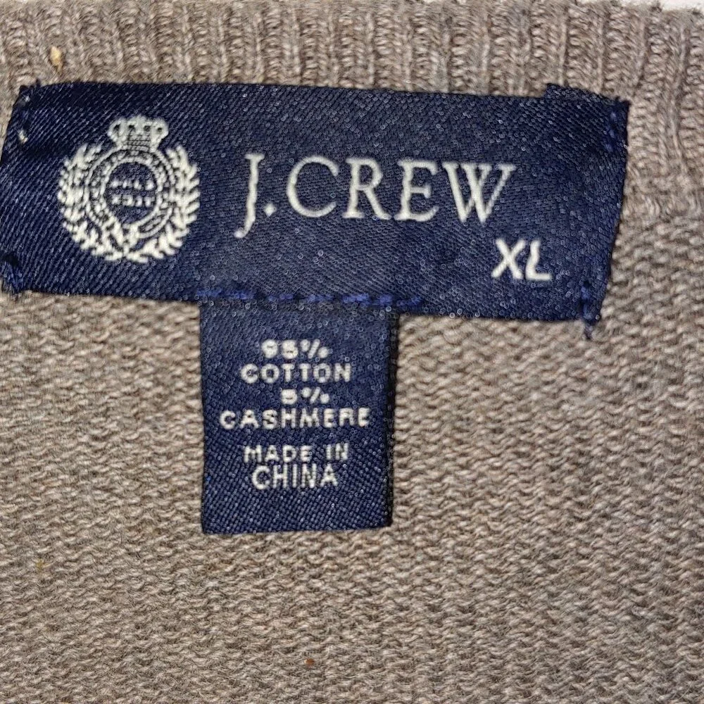 J. Crew neck travel
