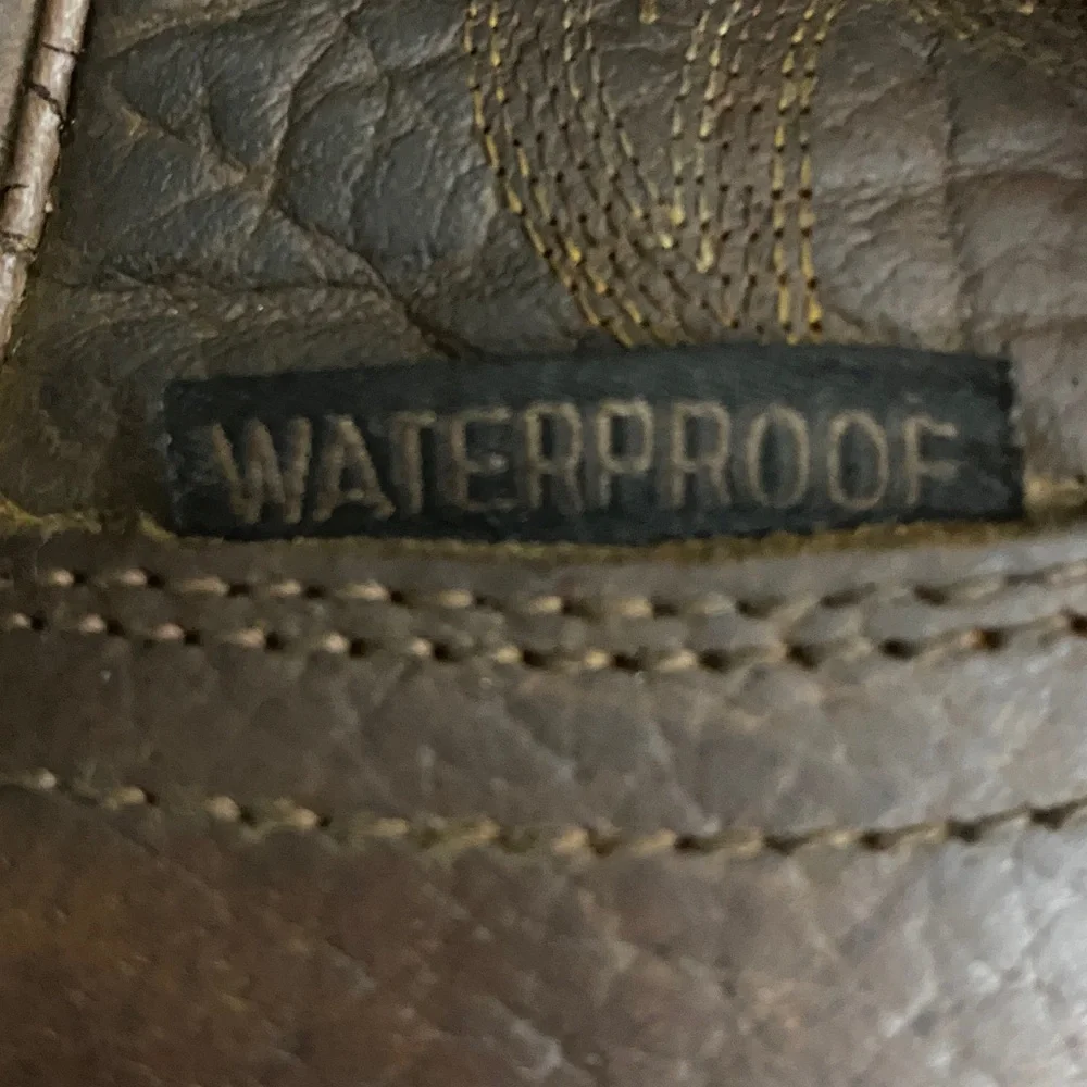 JUSTIN Brown Leather WATERPROOF Cowboy Boots SIZE 10EE GOOD USED‎ CONDITION