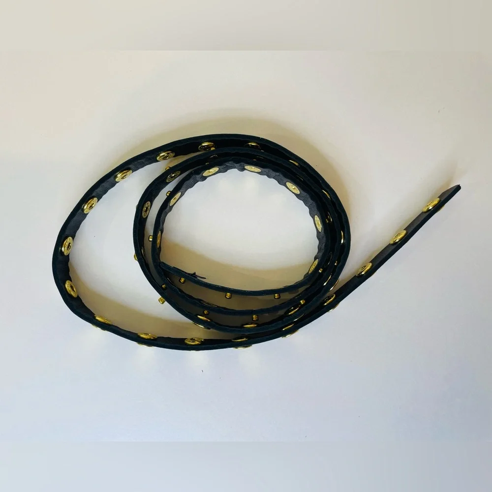JEUN BANG Women’s Black Slim Belt with‎ Gold Studs