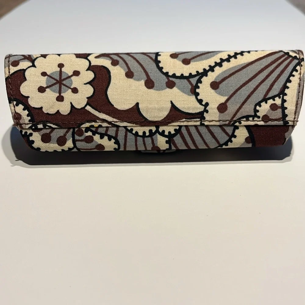 Vera Bradley questions leave