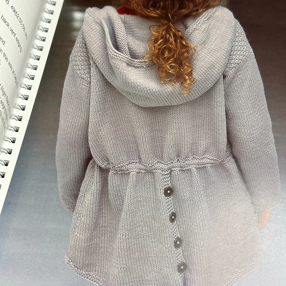 Junior Knits 25 stylish projects for children’s clothing Debbie Bliss book