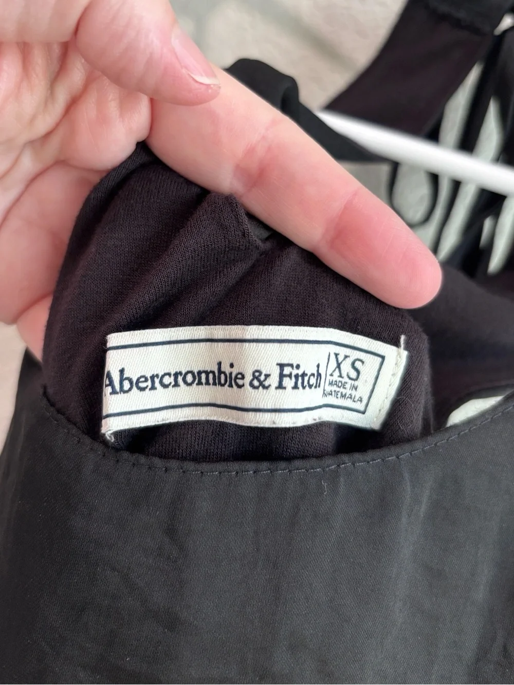 Abercrombie & Fitch Black Strappy Halter Tank Top w/ Bubble Hem Women’s Size XS