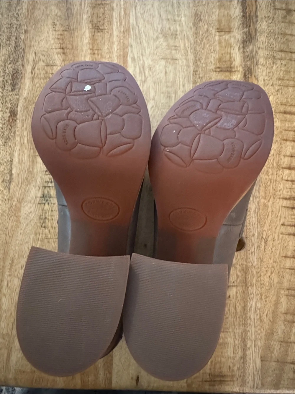 Kork-Ease stylish gray