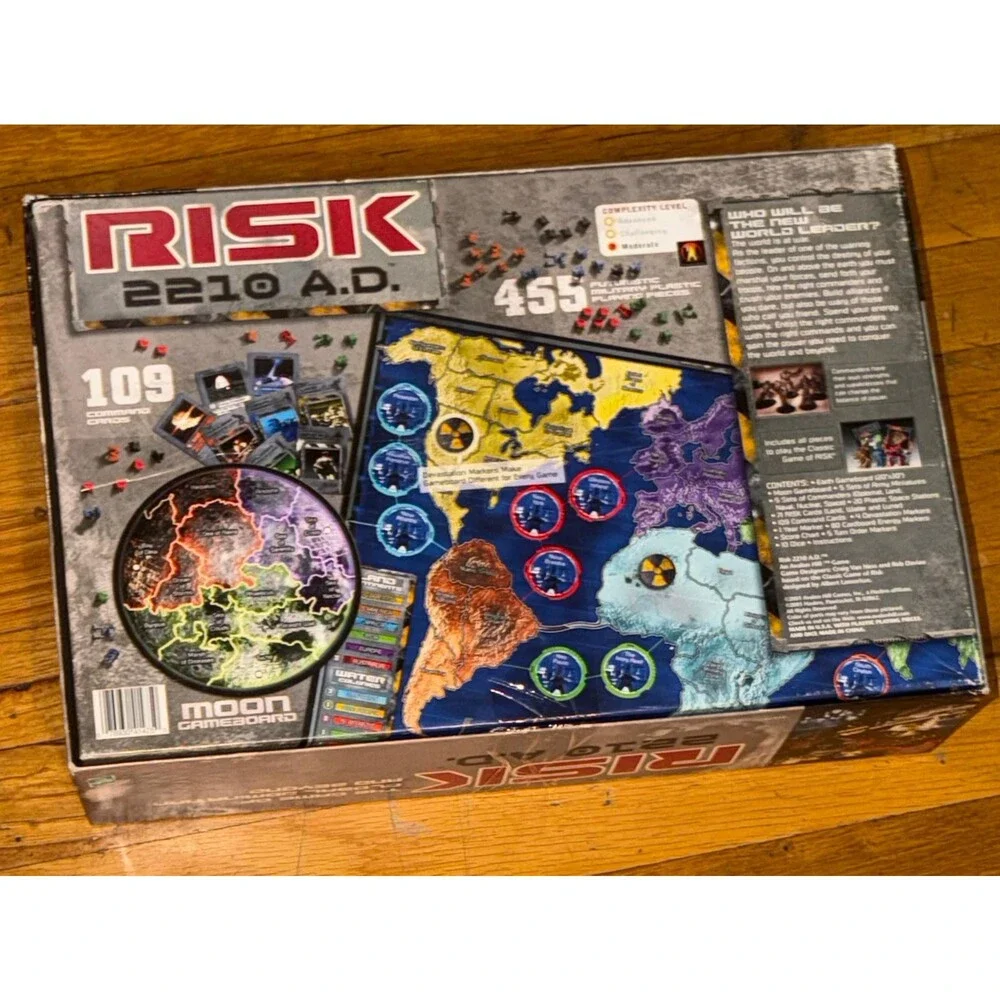 Vintage 2001 Risk 2210 A.D. Avalon Hill Futuristic Strategy Board Game Hasbro