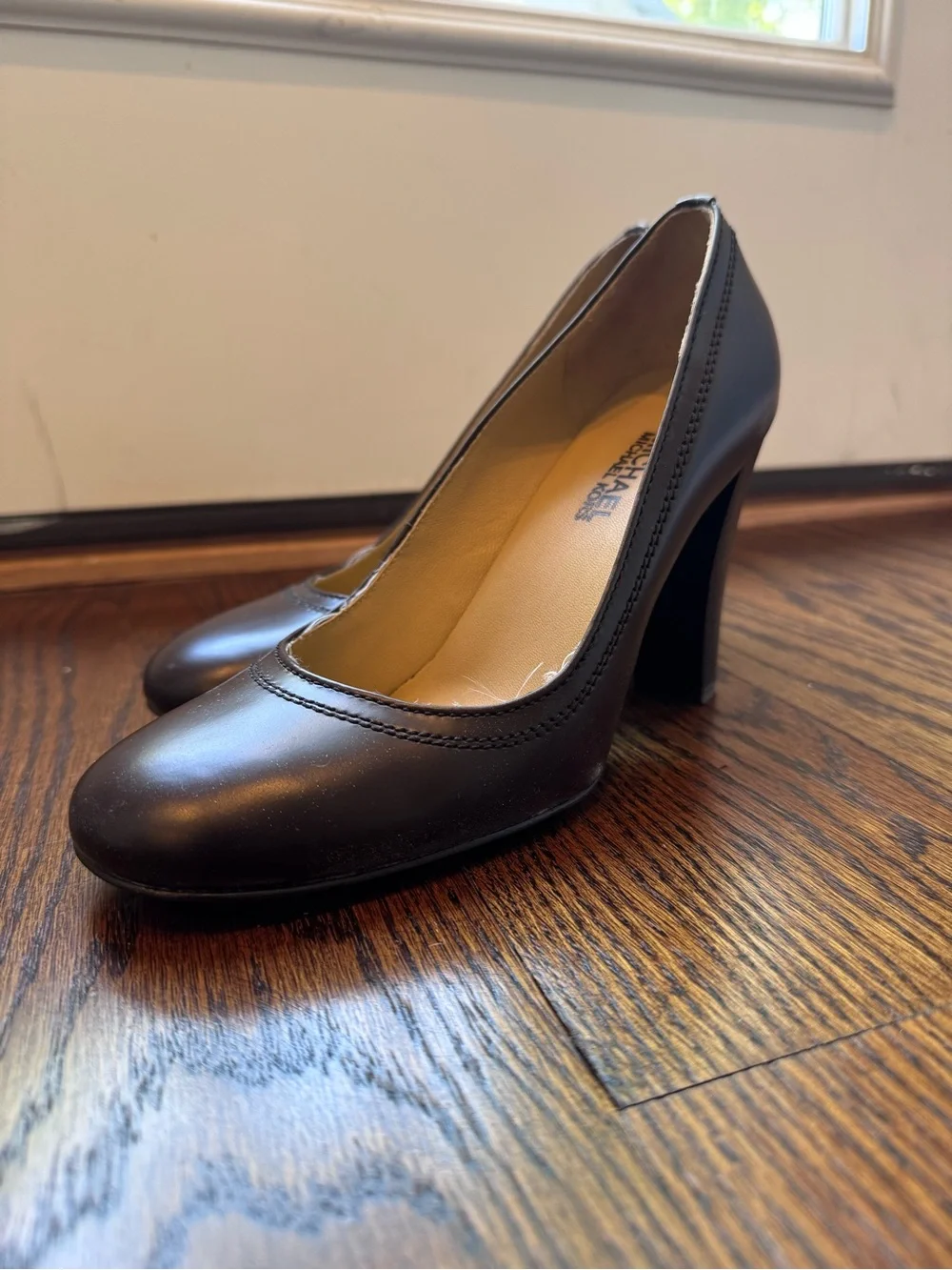 Michael Kors Dark Brown Leather Round-Toe Pumps - 3.5 Inch Heel