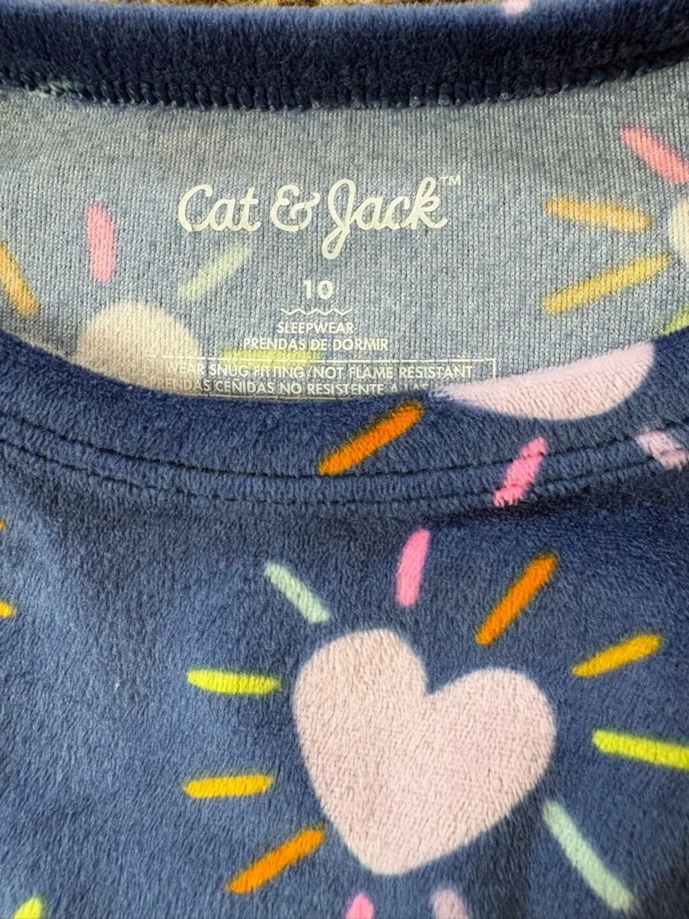 Cat & Jack motifs comfortable