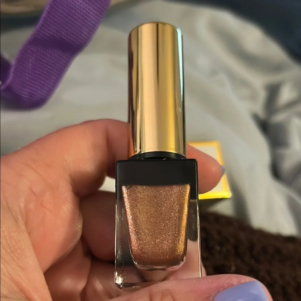 Eloise illuminate your