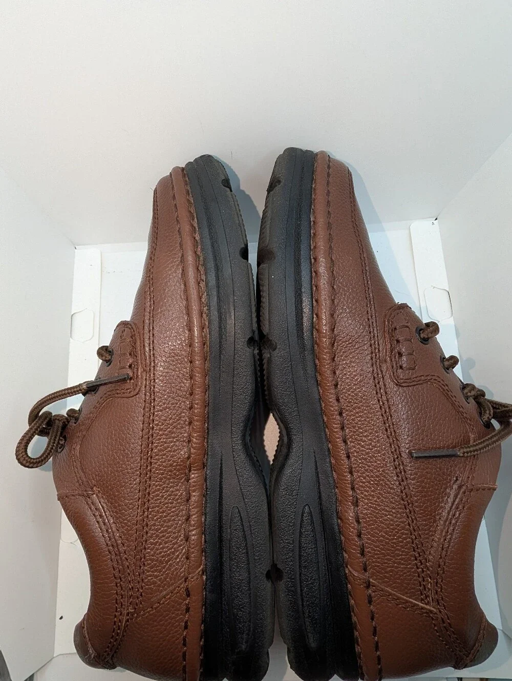 Nunn Bush comfortable leather