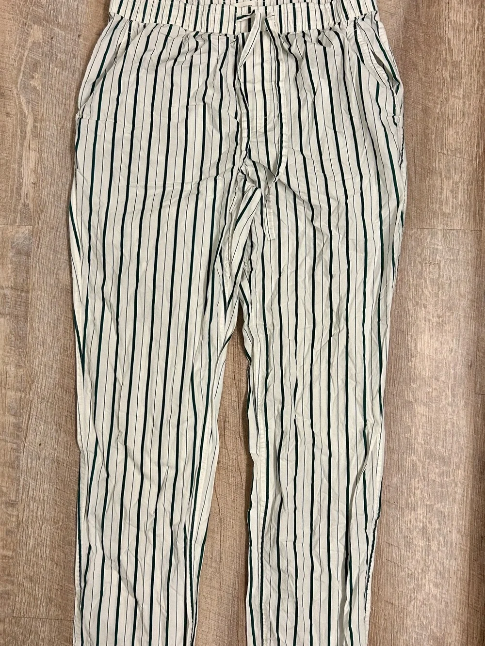J.Crew Men's White Stripe Drawstring Pants