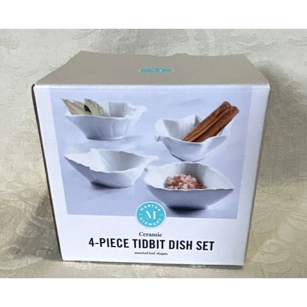 Martha Stewart 4-Piece Ceramic Tidbit Dish Set White Leaf Shape Bowls Boxed