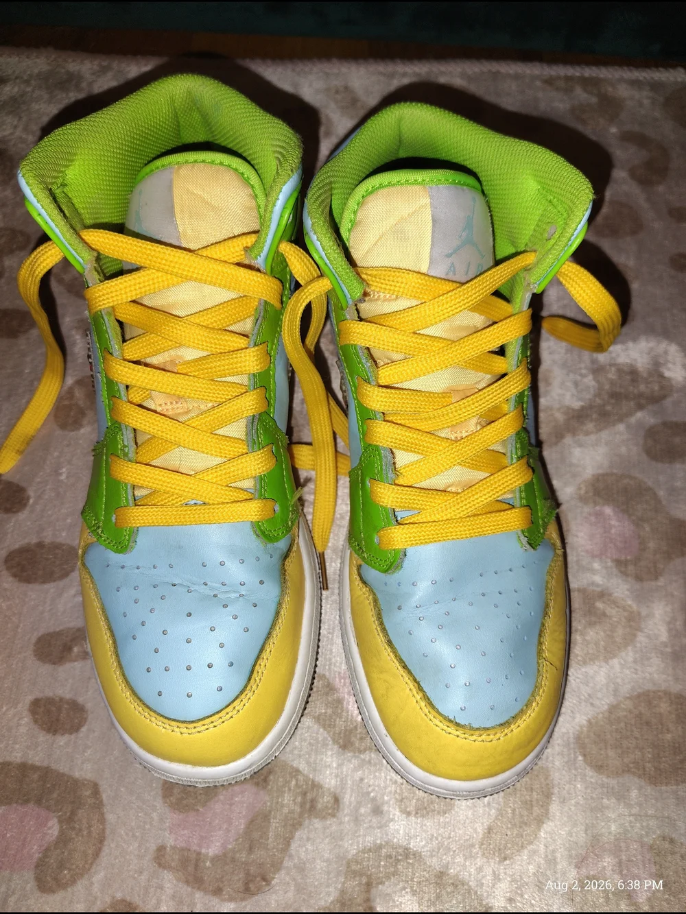 Nike colorful mid