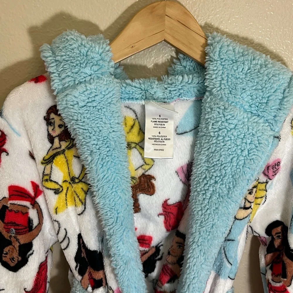 Disney size 100% pockets