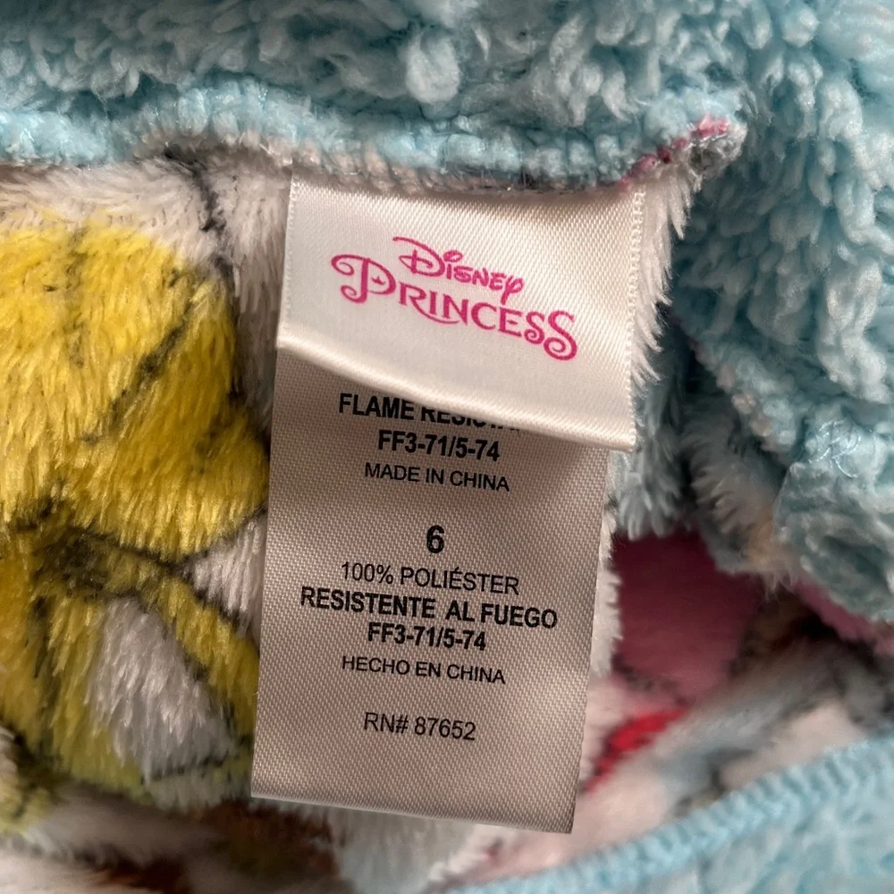 Disney polyester 100% pockets