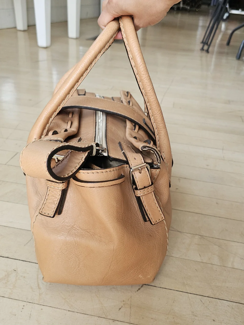Chloe brand color