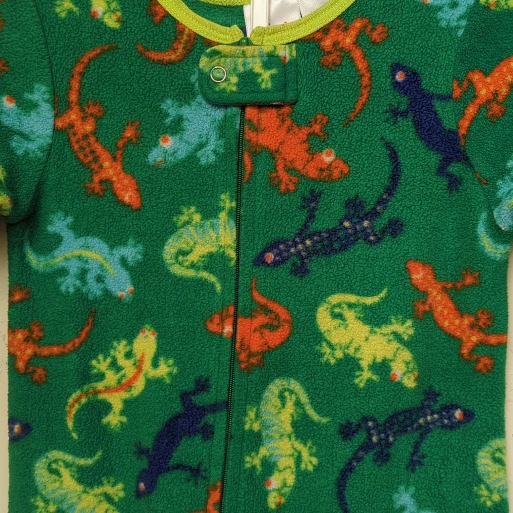 🌻 Kidgets Green Gecko Print Footed Zipper Front Pajamas Size 18 months