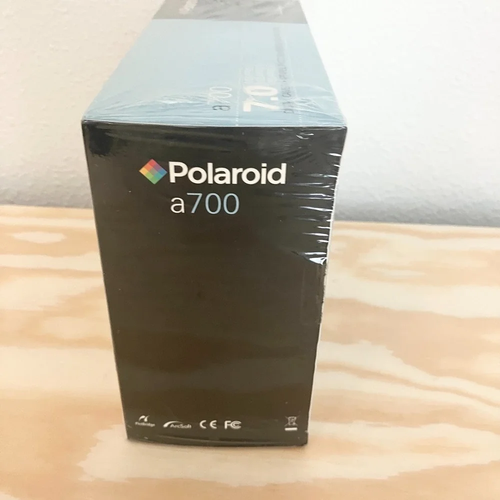 Polaroid vintage a700