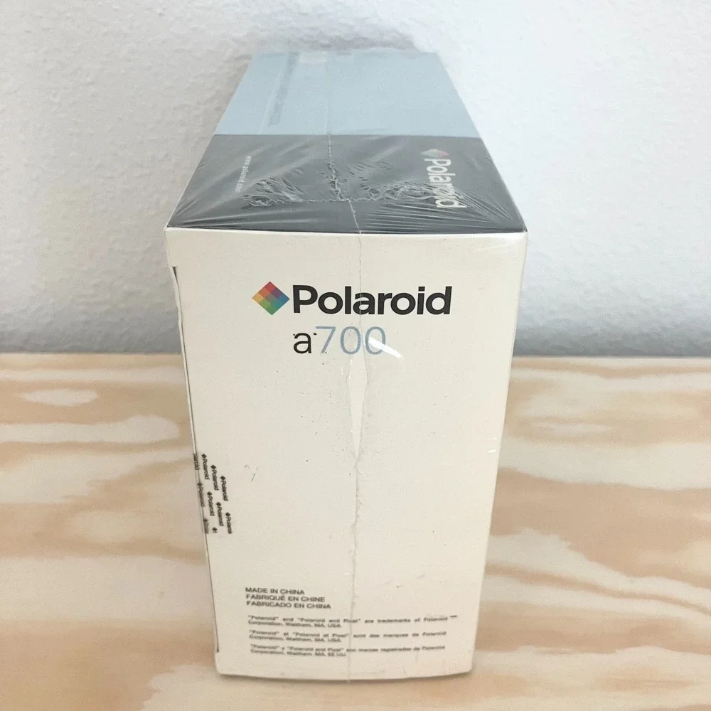 Polaroid vintage a700