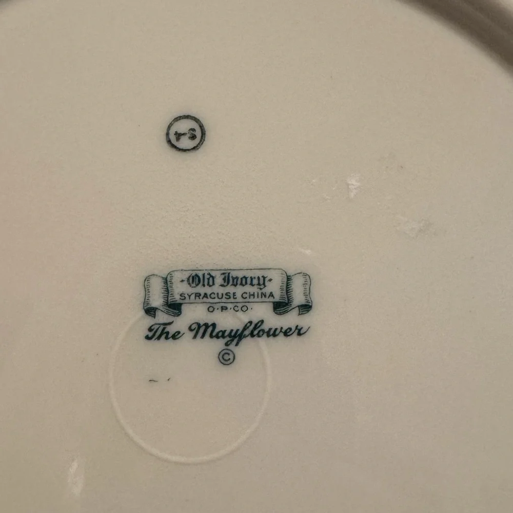 Syracuse China Old Ivory The Mayflower Dinner Plate