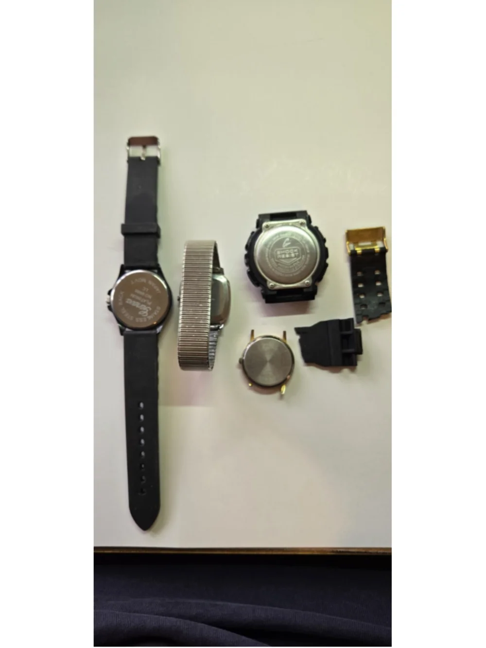 Lot Of 4 Men's Watches Casio G-Shock Geneva Timex Q