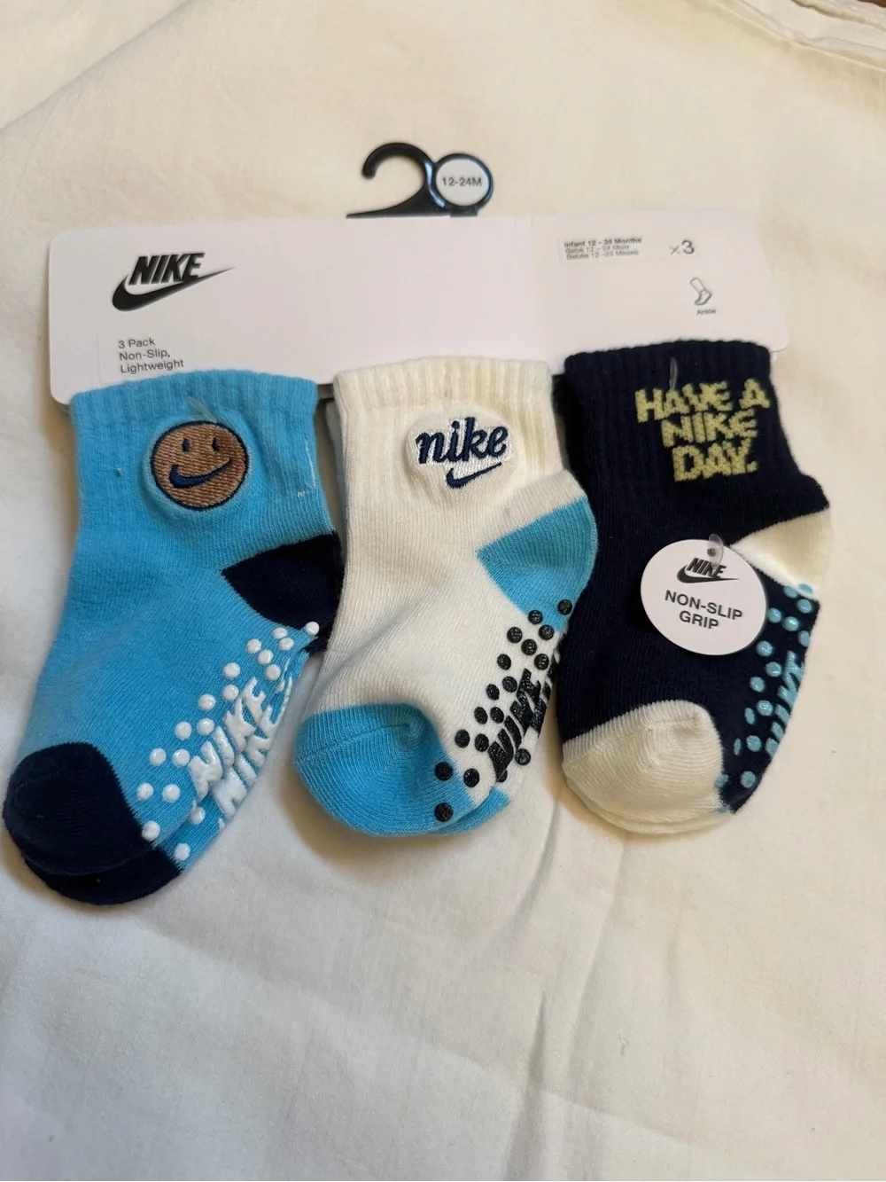 Nike three no