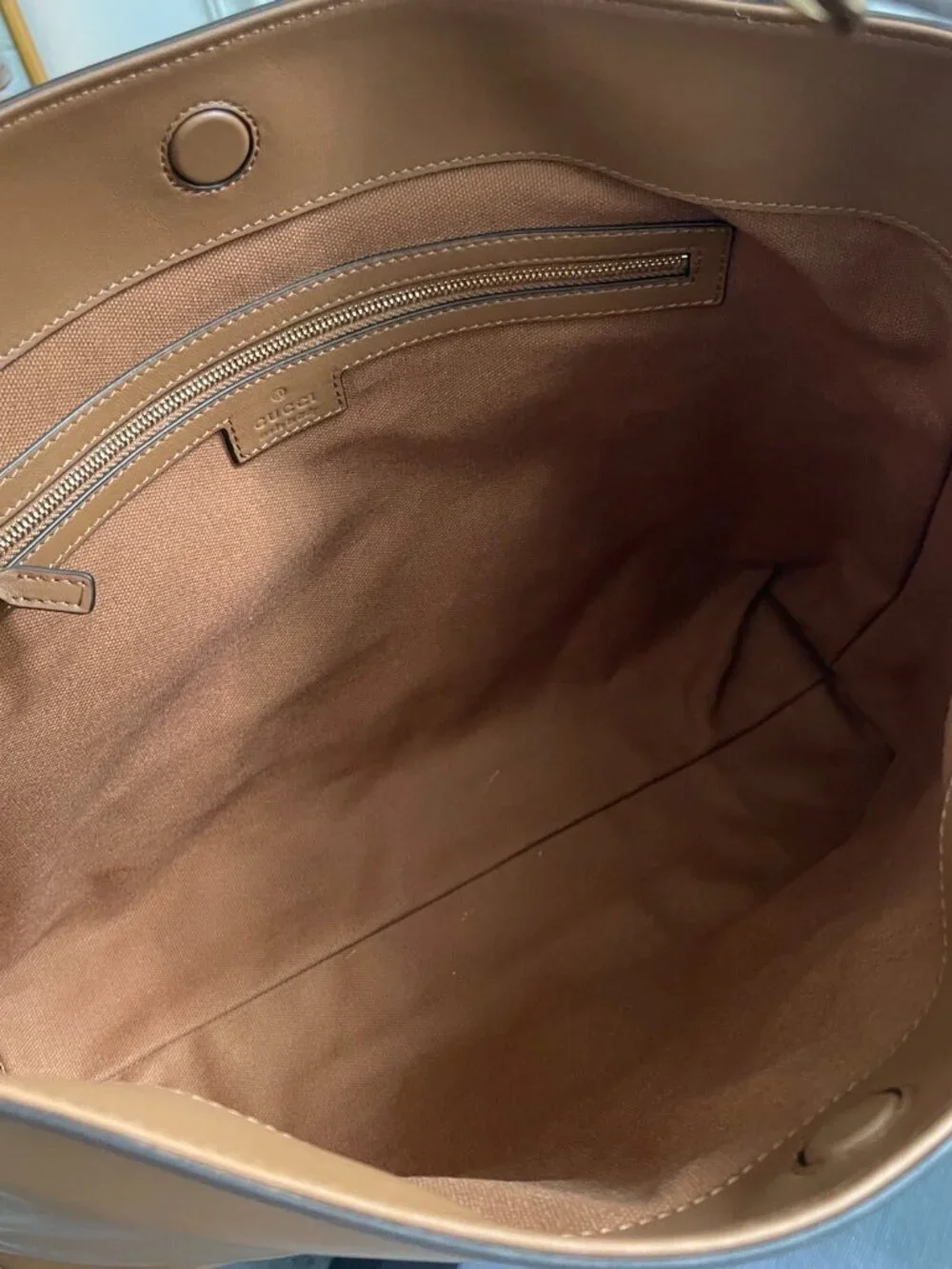 Saint Laurent. dimensions 35