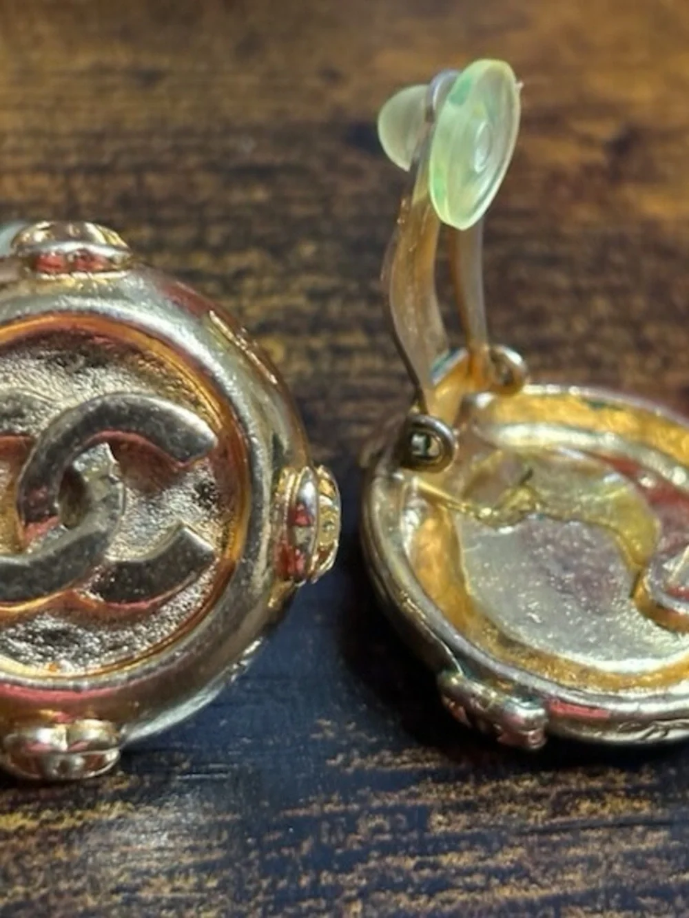 CHANEL elegant vintage