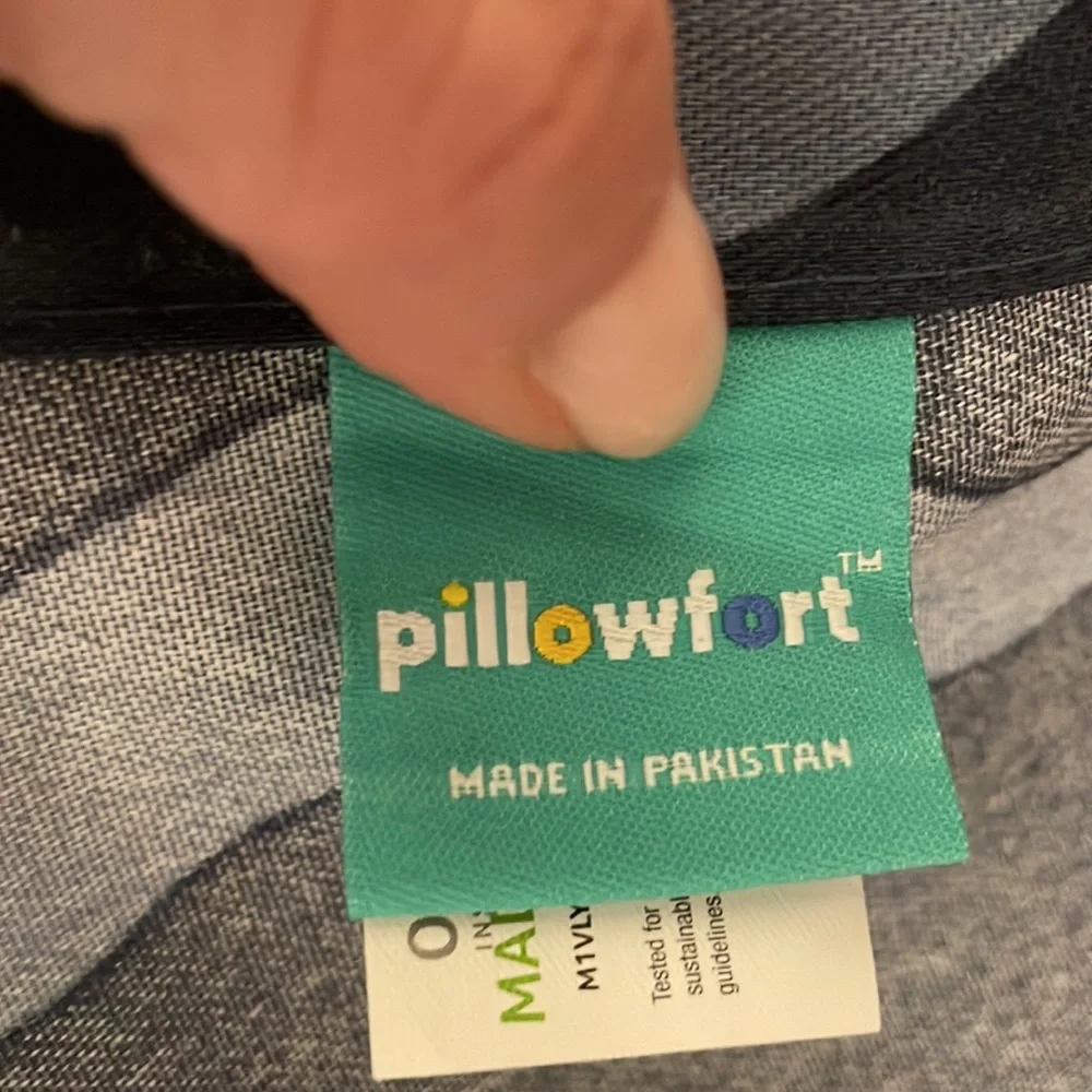 Pillowfort wavy design