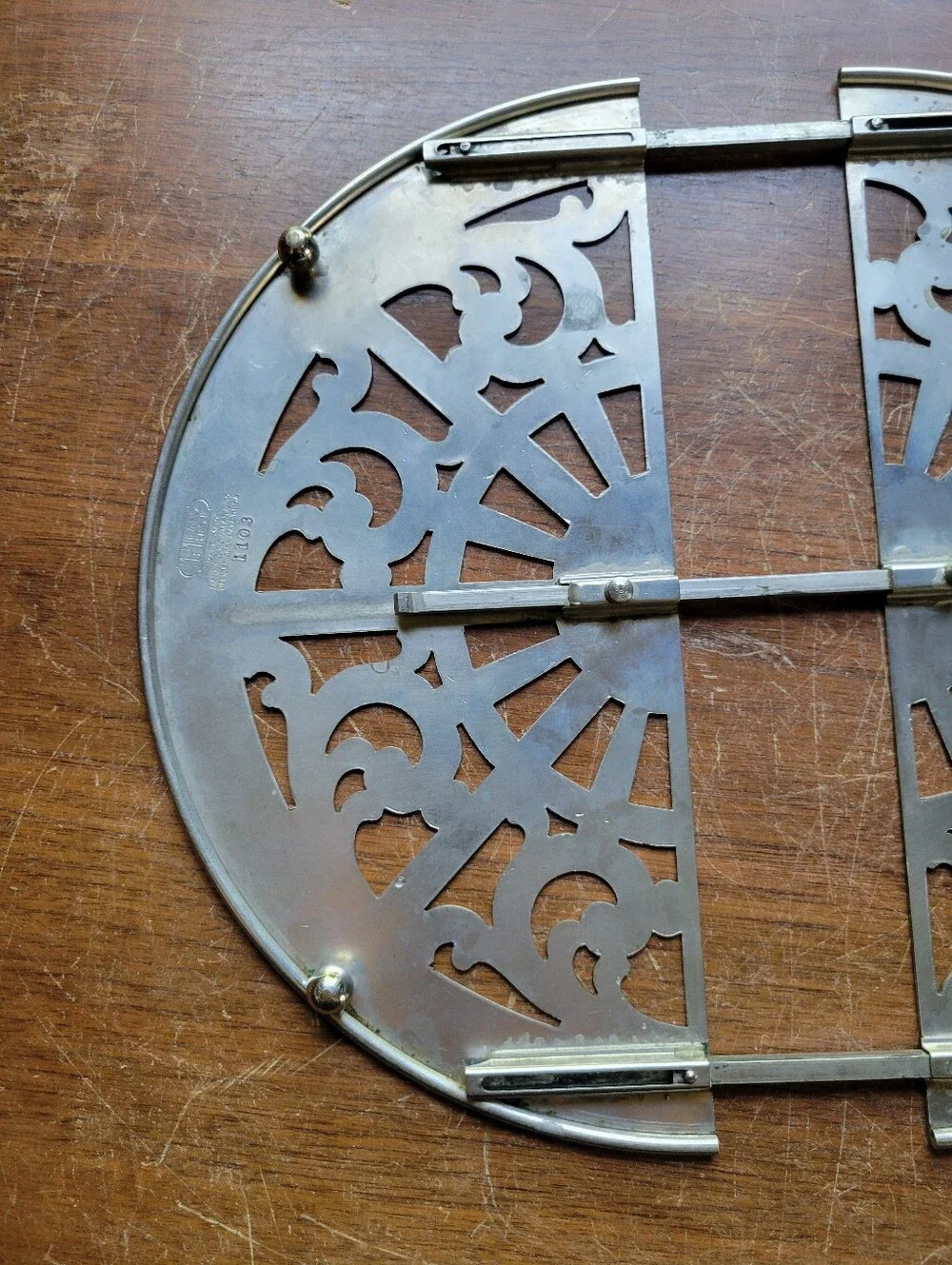 N/A round metal