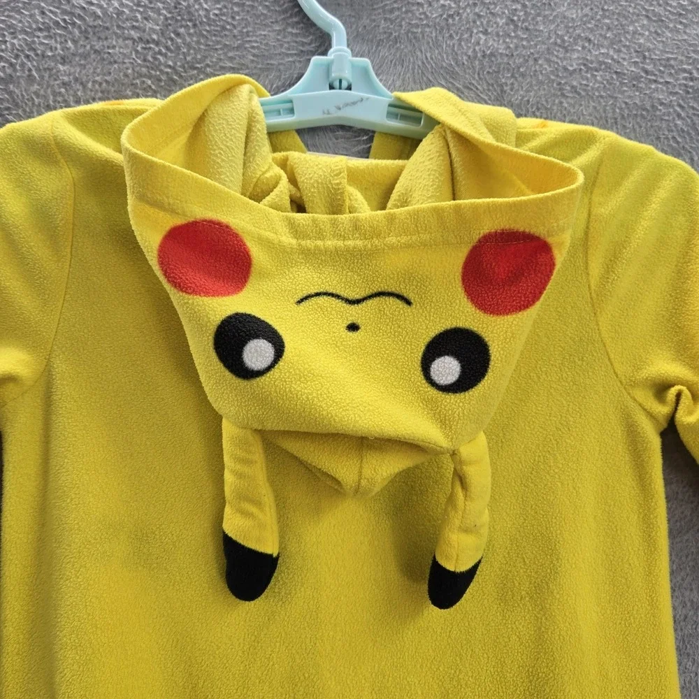 Pokemon‎ Kids Sleepwear S Yellow One Piece Graphic Print Fleece Pikachu Pokeball