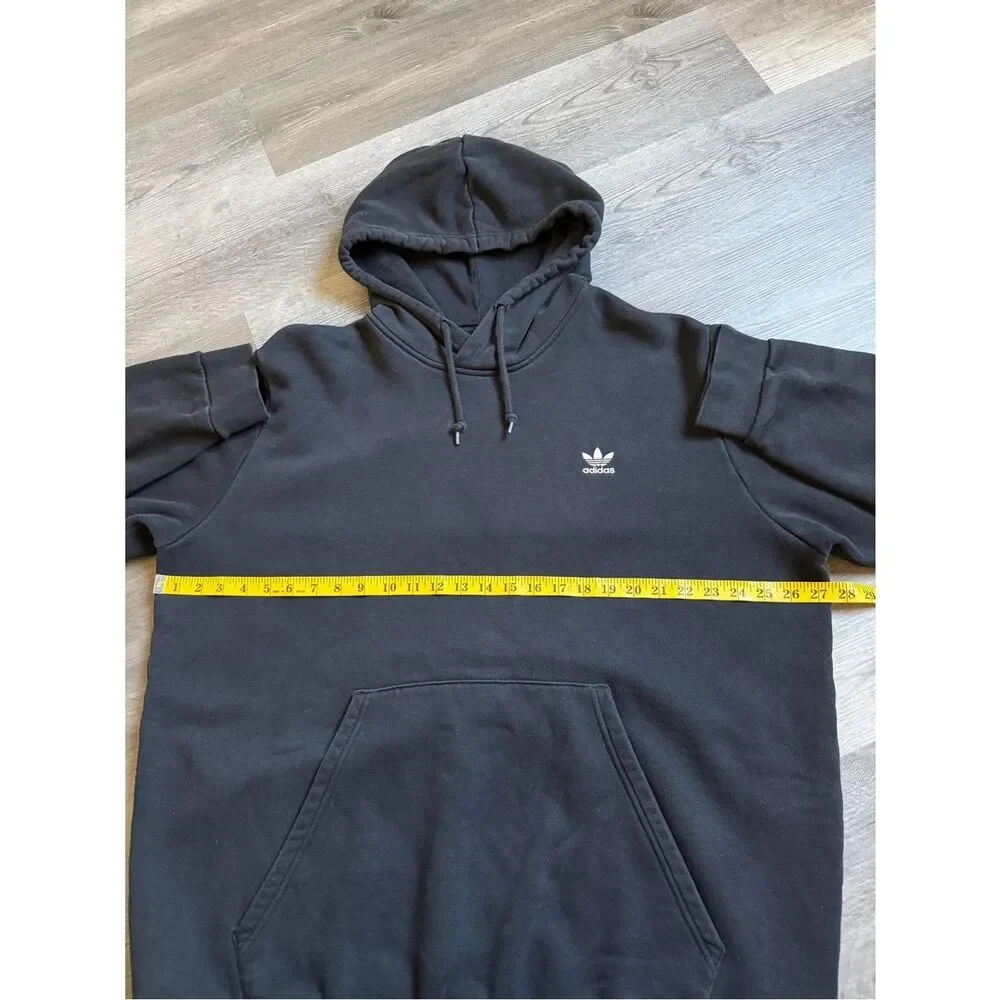 adidas classic black