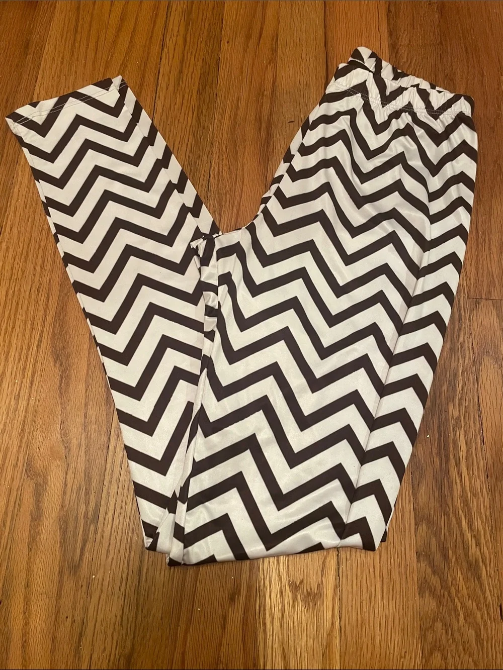 Wet Seal bold chevron