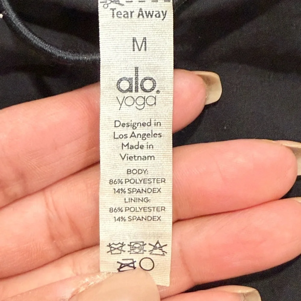 ALO Yoga stylish black