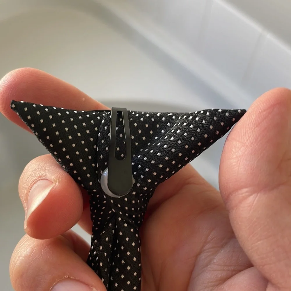 N/A black polka