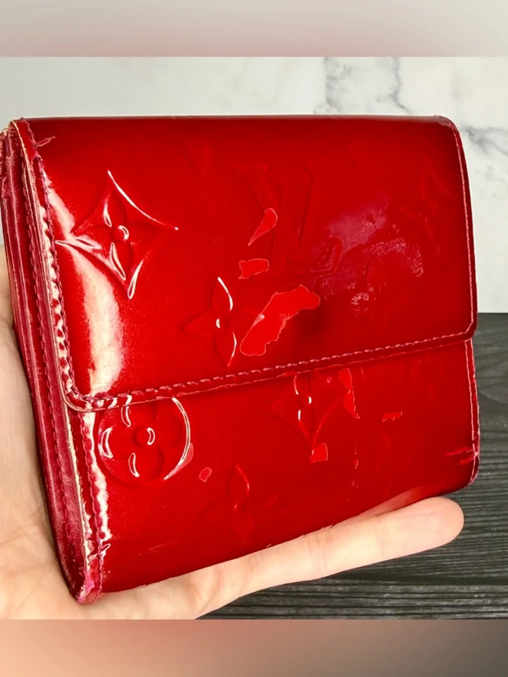 Louis Vuitton description add