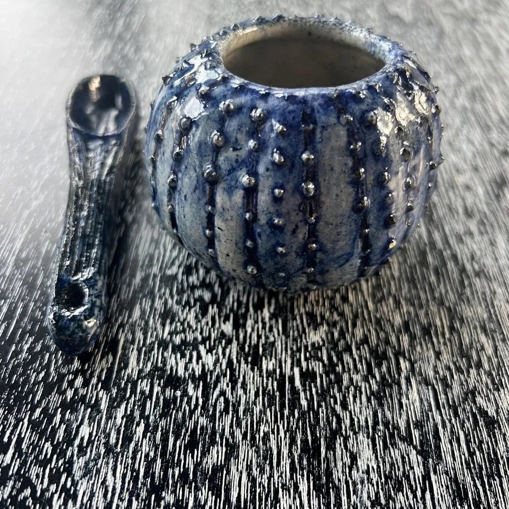 N/A blue underside